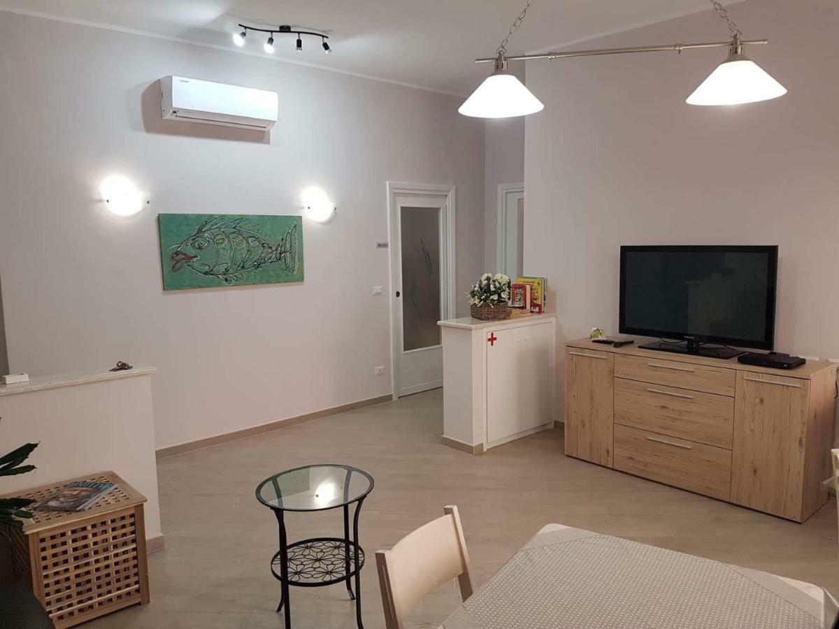 Velia B&B Gaeta Ngoại thất bức ảnh